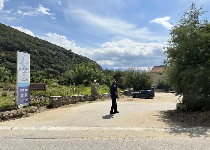 Vue 2/3 Pers 1 Bed + 1 Cot Daire Farinole