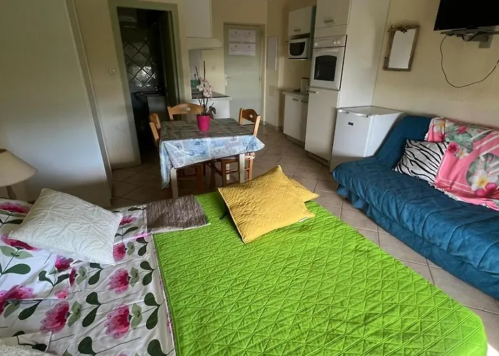 Daire Vue 2/3 Pers 1 Bed + 1 Cot *