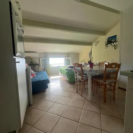 Apartment Vue 2/3 Pers 1 Bed + 1 Cot Farinole