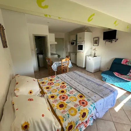 Vue 2/3 Pers 1 Bed + 1 Cot Appartement