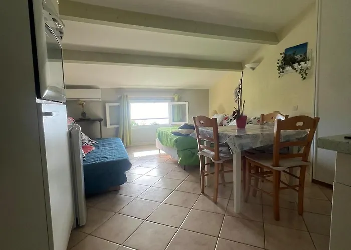 Appartement Vue 2/3 Pers 1 Bed + 1 Cot Farinole